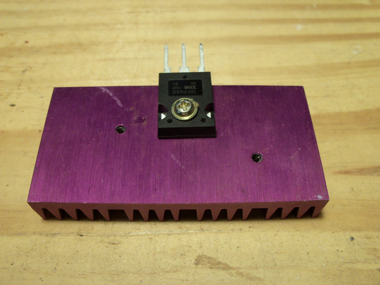 Need a MOSFET Heatsink? Find the Best One for Your Project!